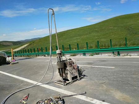 峨山公路地基基础注浆加固